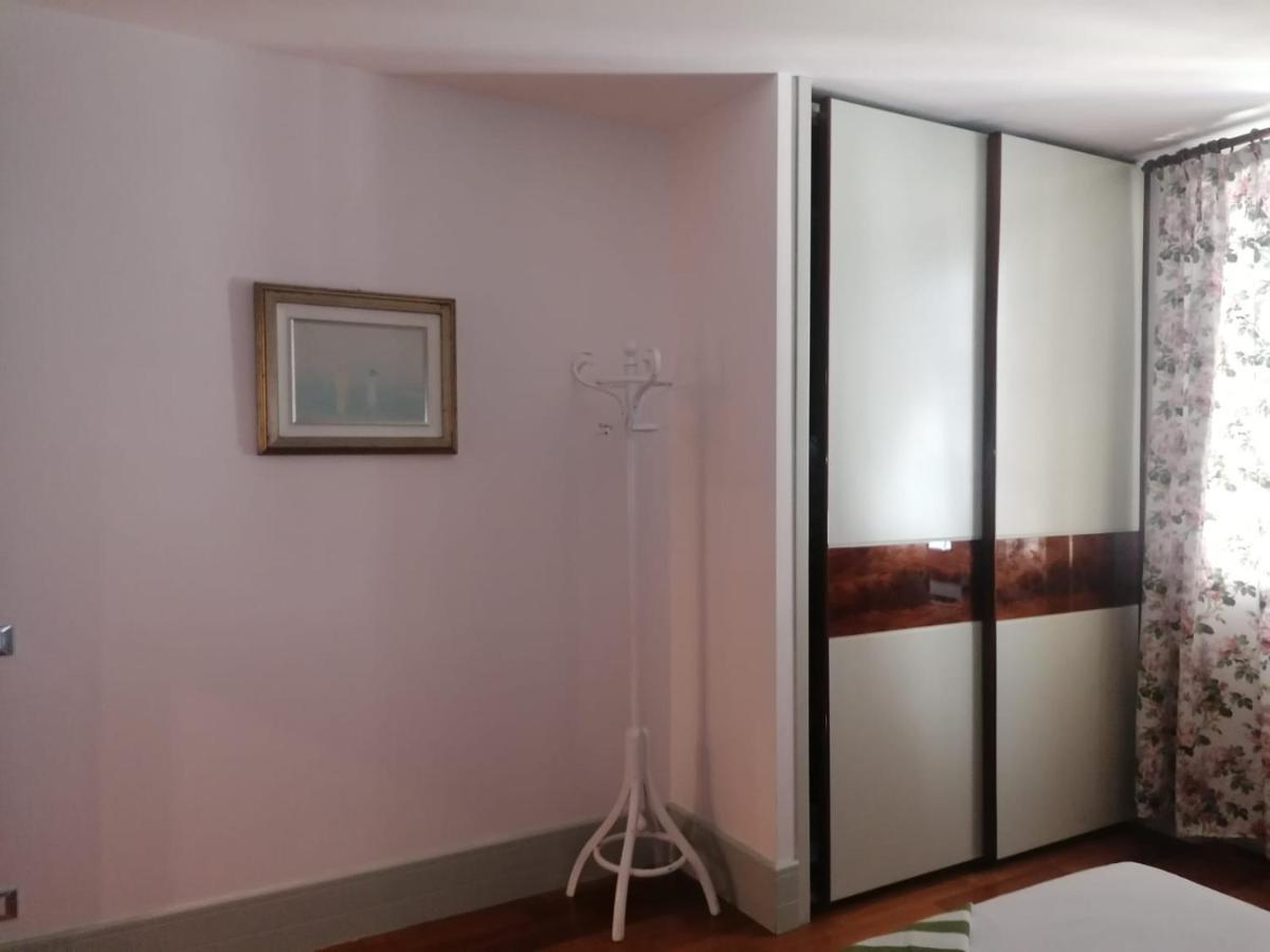 Le Finestre Sugli Ulivi Lejlighed Desenzano del Garda Eksteriør billede