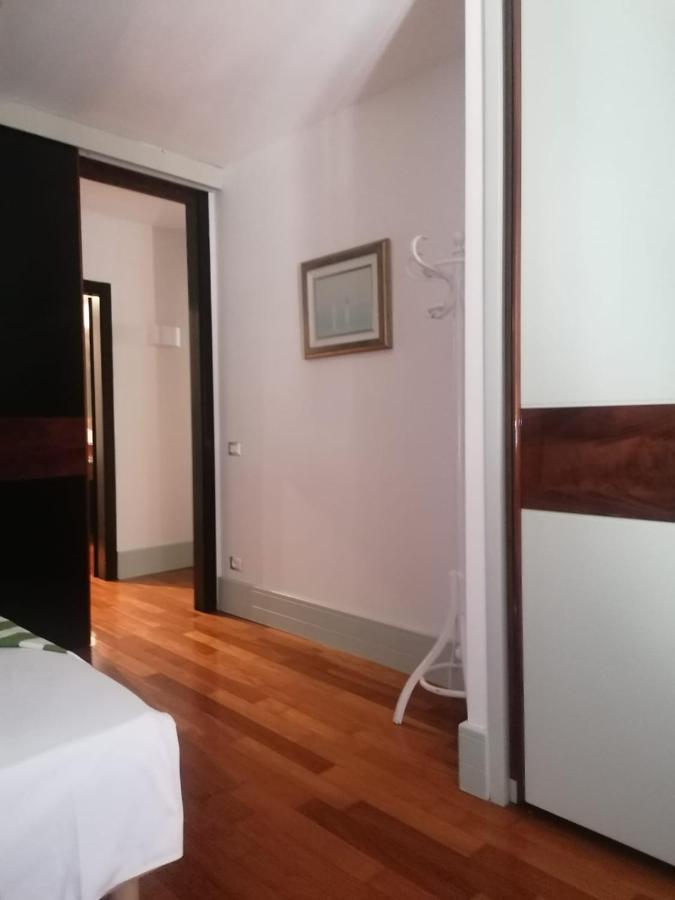 Le Finestre Sugli Ulivi Lejlighed Desenzano del Garda Eksteriør billede